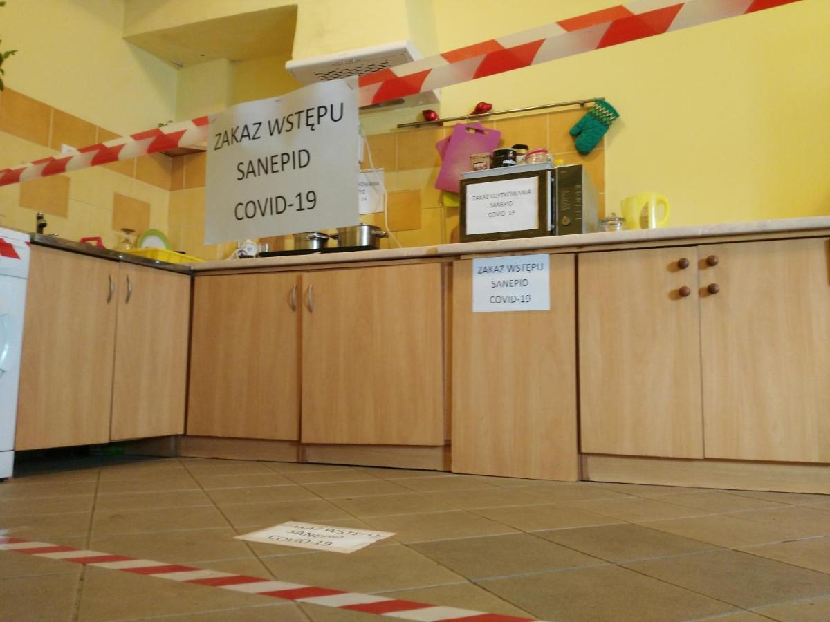 Iwona Hostel - Budget Rooms With Private Bathrooms Сопот Экстерьер фото