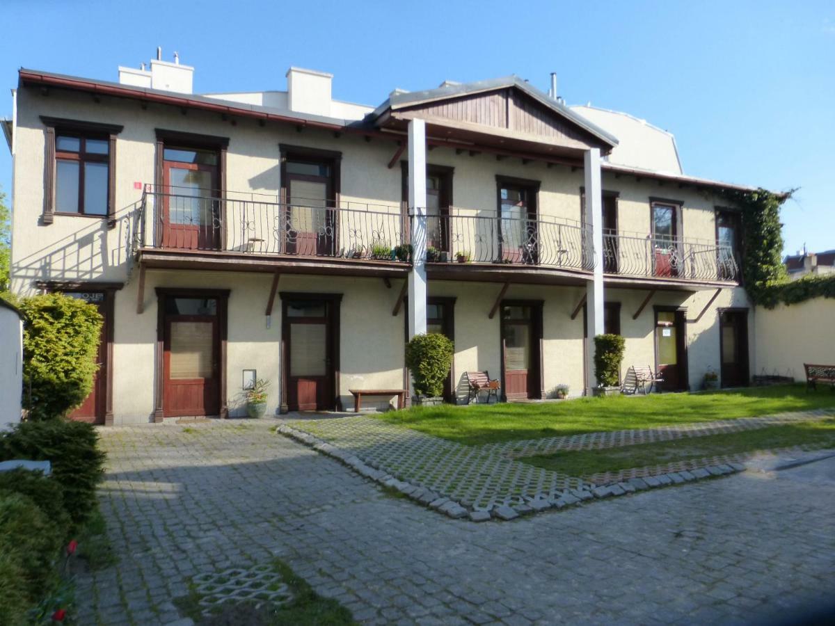 Iwona Hostel - Budget Rooms With Private Bathrooms Сопот Экстерьер фото
