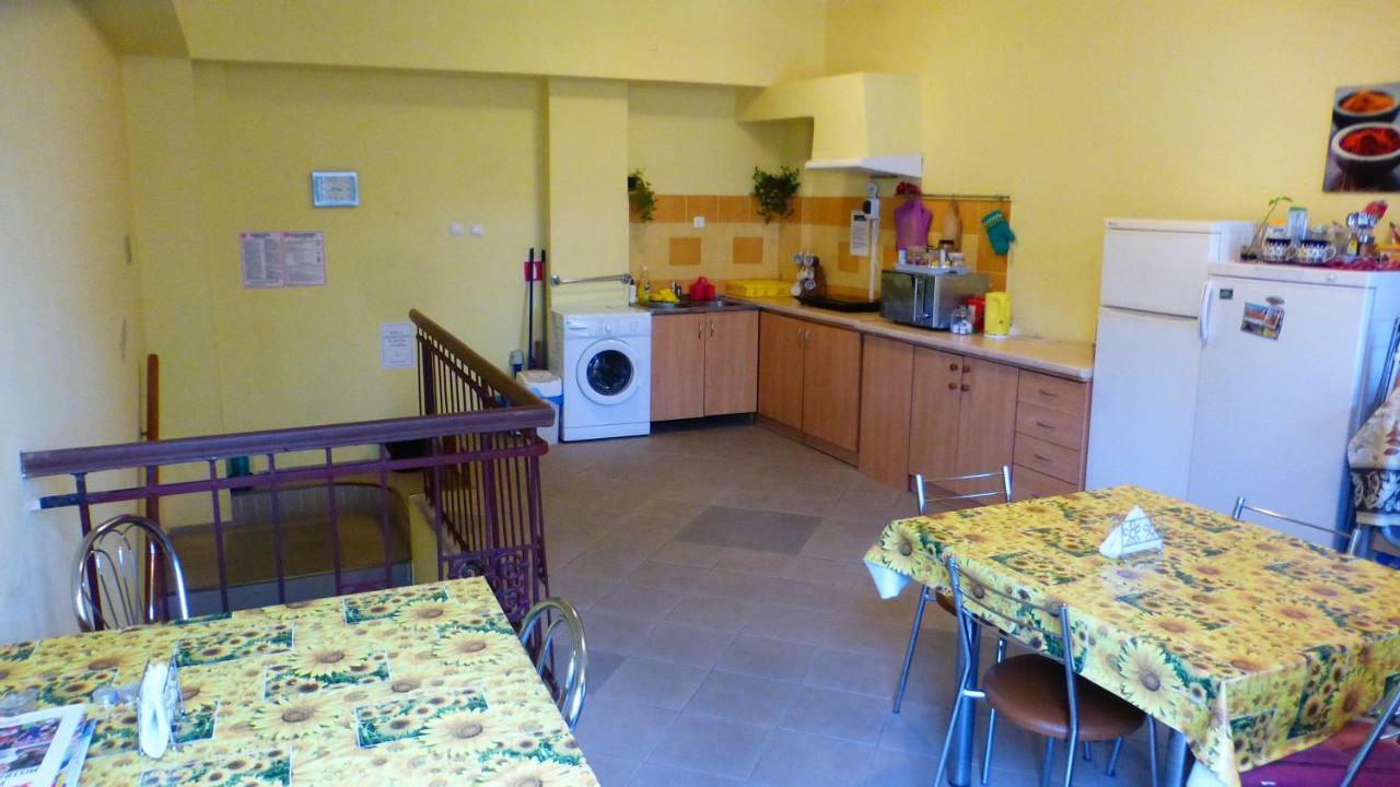 Iwona Hostel - Budget Rooms With Private Bathrooms Сопот Экстерьер фото