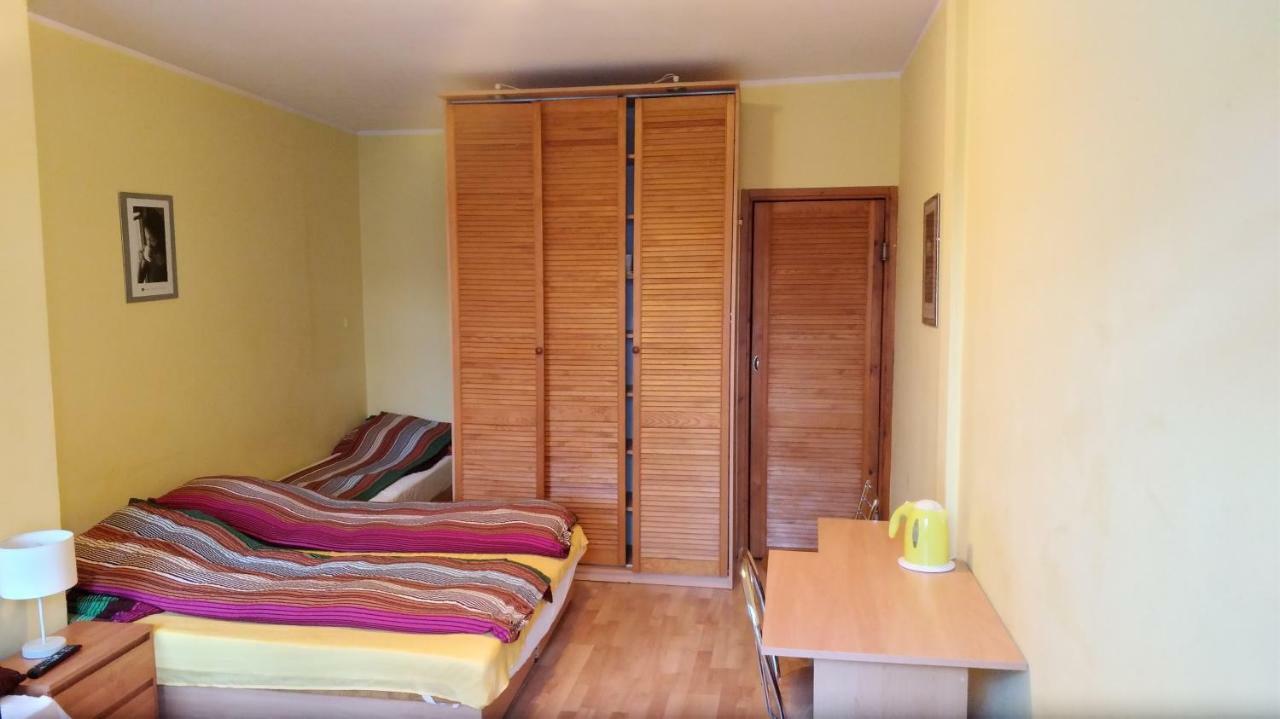 Iwona Hostel - Budget Rooms With Private Bathrooms Сопот Экстерьер фото